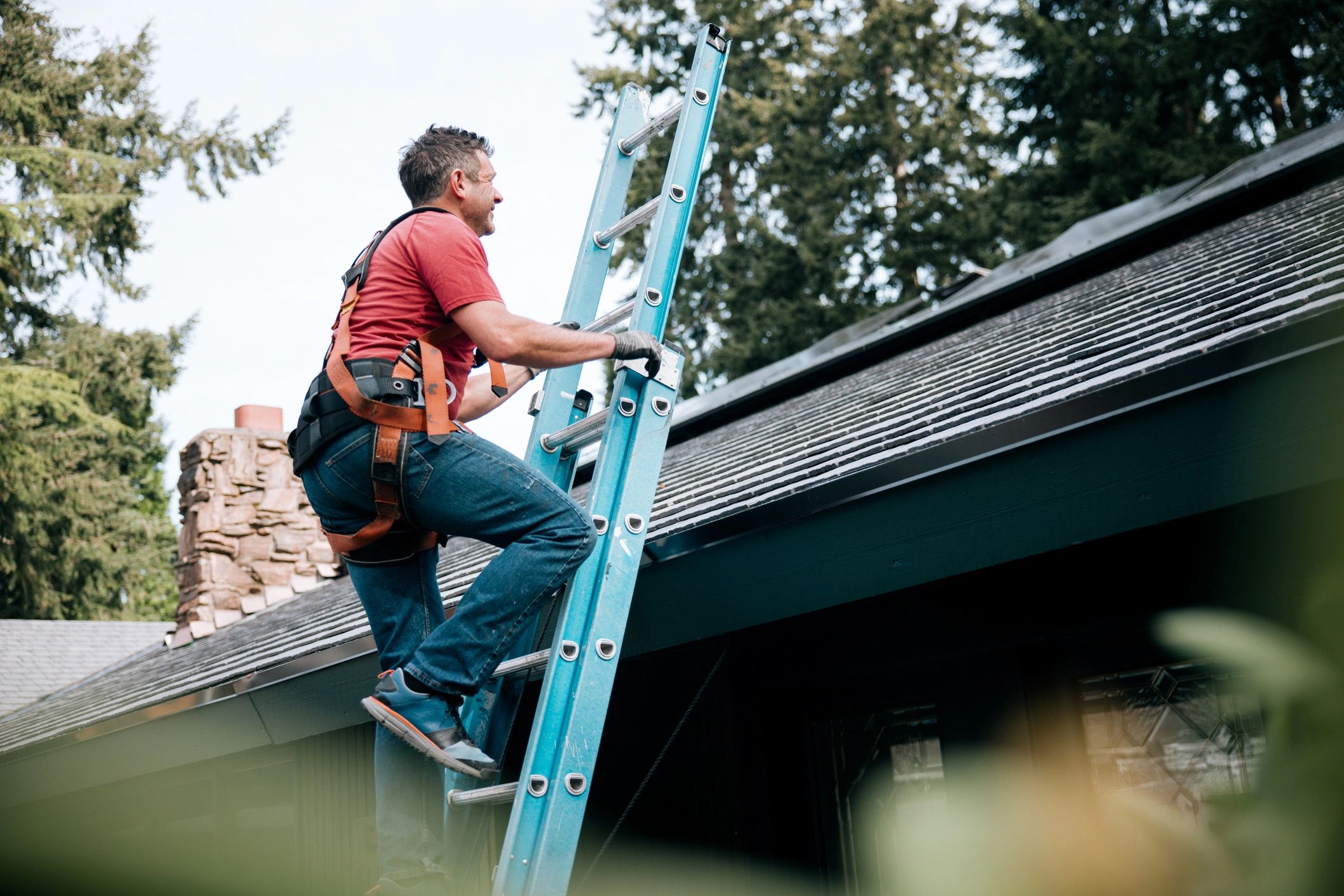 happy customer roofing testimonial